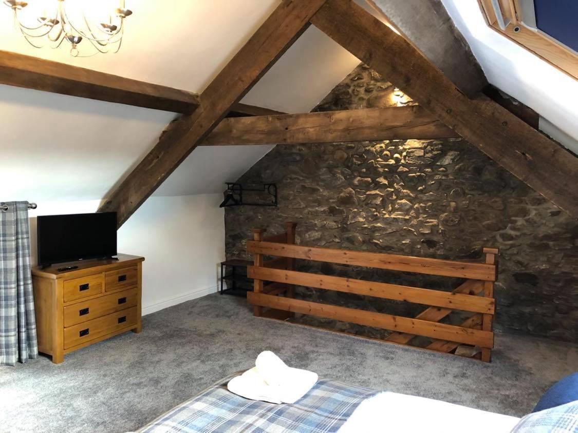 The Grooms Cottage Llanrug Bagian luar foto